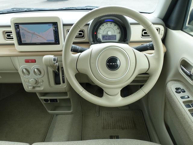 アルトラパン Ｓ　２トーンルーフ　社外メモリーナビ　フルセグ　Ｂｌｕｅｔｏｏｔｈ　運転席シートヒーター　ＨＩＤヘッドライト　オートライト　スマートキー　衝突軽減ブレーキ（15枚目）