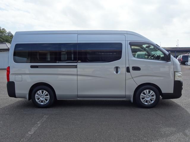 ＮＶ３５０キャラバンバン スーパーロングＤＸターボ　ディーゼル　ハイルーフ　スーパーロング　６人乗り　バックカメラ　キーレス　ＥＴＣ　ＡＭＦＭラジオ　プライバシーガラス　最大積載量１２００ｋｇ　保証付（4枚目）