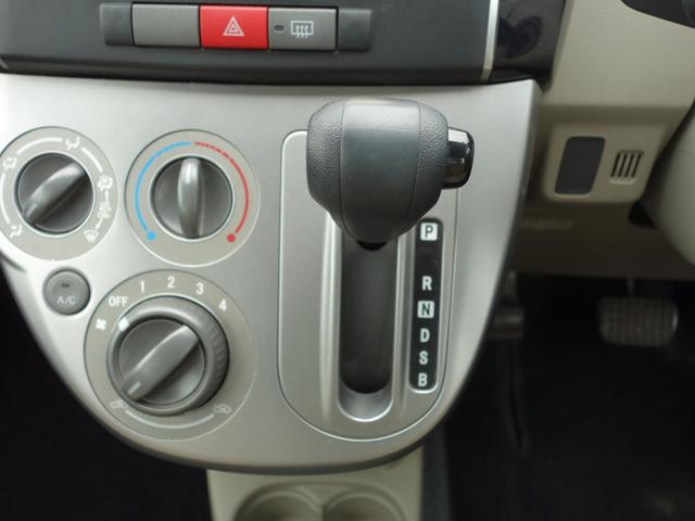 ミラ Ｘスペシャル　走行２９０００ｋｍ　社外メモリーナビ　ワンセグ　キーレス　ドアバイザー（11枚目）