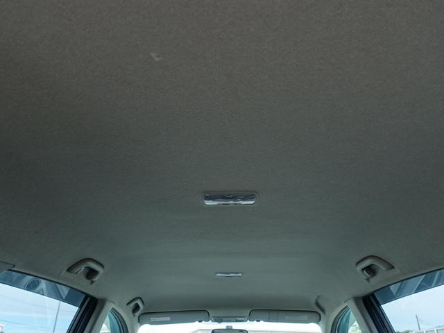 ストリーム ＲＳＺ特別仕様車　ＨＤＤナビエディション　純正ＨＤＤナビ　バックカメラ　ＨＩＤヘッドライト　フォグランプ　オートライト　ＥＴＣ　キーレス　ワンセグ　ステアリングリモコン　純正アルミ（12枚目）