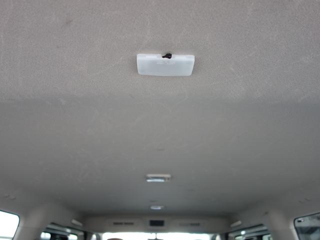 NV350キャラバンバン ロングプレミアムGX 純正メモリーナビ バックカメラ フルセグ Bluetooth エマージェンシーブレーキ ETC インテリキー プッシュスタート LEDヘッドライト オートライト フォグランプ 後席冷暖房(12枚目)