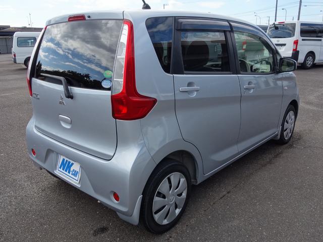 ヘッドライト　コーティング施工も行っています。ヘッドライトが綺麗だとお車の印象も違います♪詳細はスタッフまでお問い合わせください。