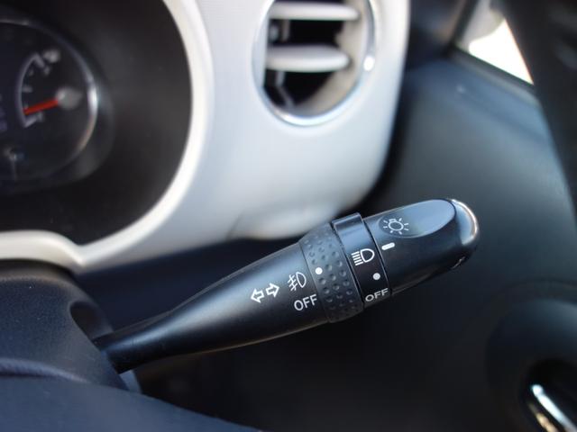 ミラココア ココアプラスＸスペシャルコーデ　走行４１０００ｋｍ　ルーフレール　スマートキー　ＡＵＸ付　フォグランプ　プライバシーガラス　ドアバイザー（27枚目）