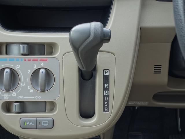 ステラ L スマートアシスト 社外アルミ キーレス 衝突軽減ブレーキ AUX付デッキ 電動格納ミラー ドアバイザー(11枚目)