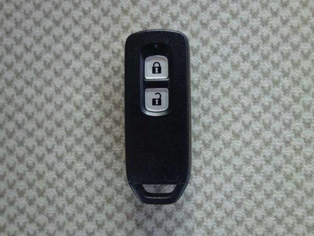 Ｎ－ＯＮＥ Ｇ　メモリーナビ　ワンセグ　スマートキー　プッシュスタート　ＥＴＣ　オートエアコン　アイドリングストップ　プライバシーガラス（21枚目）