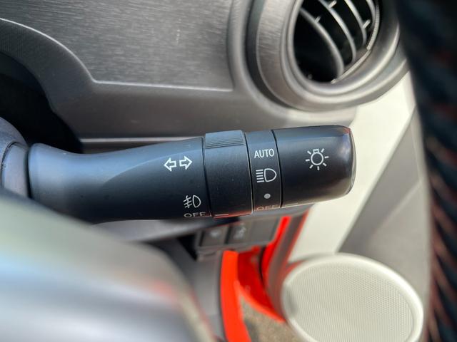 アクア S ドライブレコーダー ETC バックカメラ ナビ TV アルミホイール オートライト スマートキー 電動格納ミラー CVT 衝突安全ボディ ABS ESC CD DVD再生 Bluetooth エアコン(7枚目)