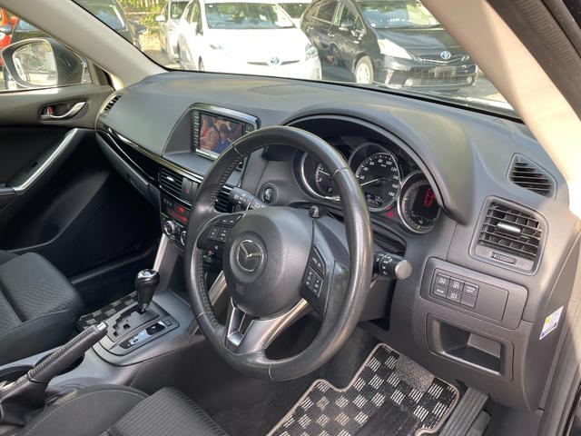 ＣＸ－５ ＸＤ　４ＷＤ　バックカメラ　サイドカメラ　オートクルーズコントロール　ナビ　ＴＶ　オートライト　アルミホイール　アイドリングストップ　ＡＴ　盗難防止システム　衝突安全ボディ　ＡＢＳ　エアコン（11枚目）