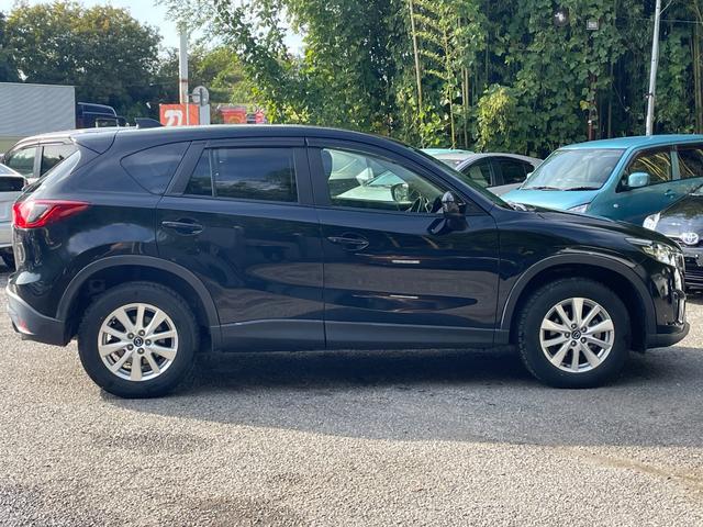 ＣＸ－５ ＸＤ　４ＷＤ　バックカメラ　サイドカメラ　オートクルーズコントロール　ナビ　ＴＶ　オートライト　アルミホイール　アイドリングストップ　ＡＴ　盗難防止システム　衝突安全ボディ　ＡＢＳ　エアコン（15枚目）