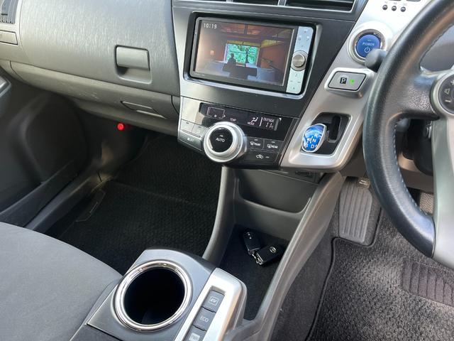 プリウスアルファ Sツーリングセレクション ドライブレコーダー ETC バックカメラ TV アルミホイール オートライト ヘッドライトウォッシャー スマートキー CVT 盗難防止システム 衝突安全ボディ ABS エアコン パワーステアリング(4枚目)