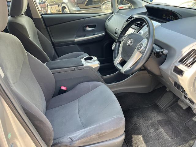 プリウスアルファ Sツーリングセレクション ドライブレコーダー ETC バックカメラ TV アルミホイール オートライト ヘッドライトウォッシャー スマートキー CVT 盗難防止システム 衝突安全ボディ ABS エアコン パワーステアリング(8枚目)