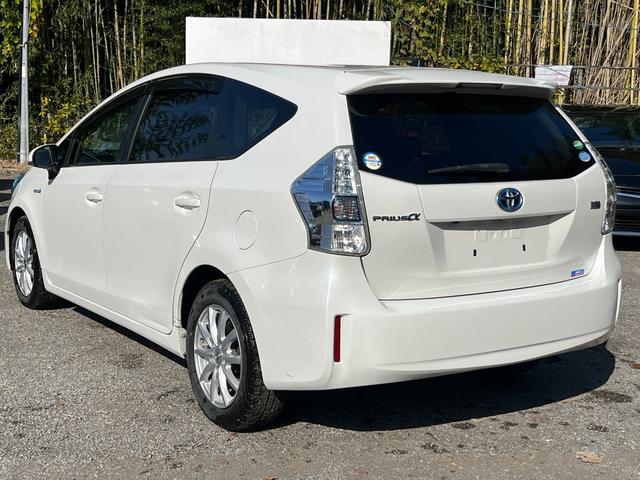 プリウスアルファ Ｓ　ＥＴＣ　バックカメラ　ナビ　ＴＶ　アルミホイール　オートライト　スマートキー　ＣＶＴ　盗難防止システム　衝突安全ボディ　ＡＢＳ　Ｂｌｕｅｔｏｏｔｈ　エアコン　パワーステアリング　パワーウィンドウ（19枚目）