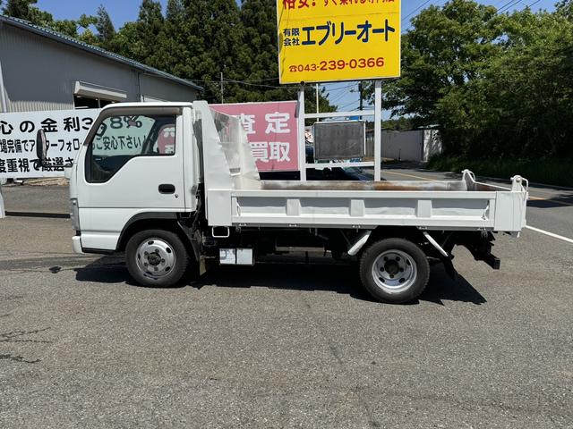 エルフトラック 　トラック　ＭＴ　後輪ダブル　エアコン　パワーウィンドウ　運転席エアバッグ（8枚目）