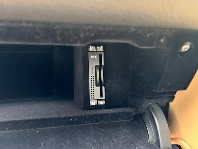 ＳＣ ＳＣ４３０　オープンカー　ＥＴＣ　ナビ　ＴＶ　オートクルーズコントロール　オートライト　ＨＩＤ　ＡＴ　キーレスエントリー　電動格納ミラー　シートヒーター　アルミホイール　盗難防止システム　衝突安全ボディ　ＡＢＳ（11枚目）
