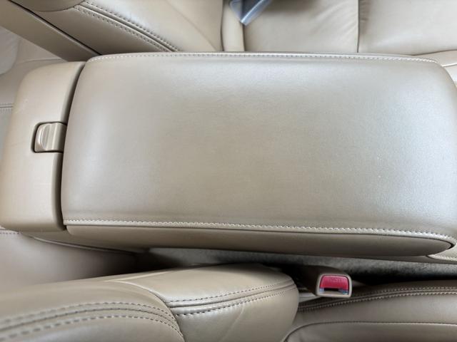 ＳＣ ＳＣ４３０　オープンカー　ＥＴＣ　ナビ　ＴＶ　オートクルーズコントロール　オートライト　ＨＩＤ　ＡＴ　キーレスエントリー　電動格納ミラー　シートヒーター　アルミホイール　盗難防止システム　衝突安全ボディ　ＡＢＳ（36枚目）