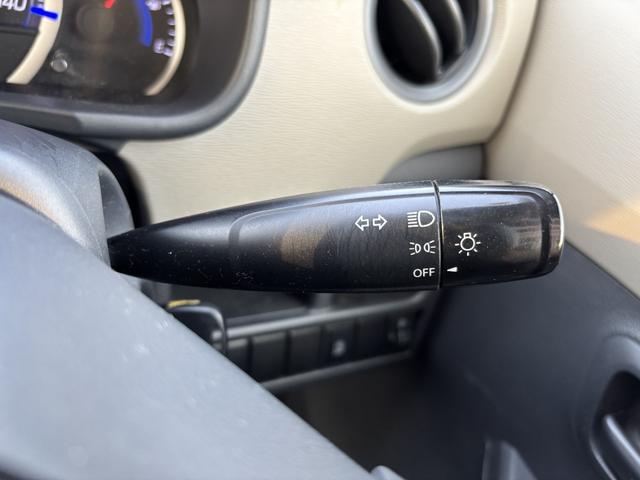ワゴンＲ ＦＸ　キーレスエントリー　アイドリングストップ　電動格納ミラー　ＣＶＴ　盗難防止システム　ＡＢＳ　ＣＤ　ミュージックプレイヤー接続可　アルミホイール　衝突安全ボディ　エアコン　パワーステアリング（8枚目）