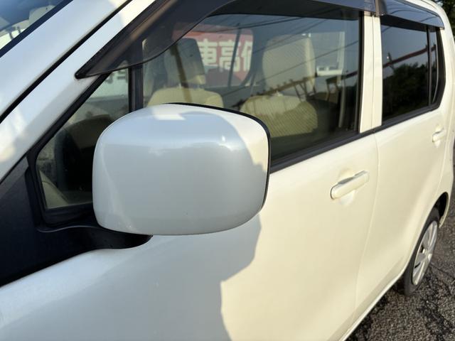ワゴンＲ ＦＸ　キーレスエントリー　アイドリングストップ　電動格納ミラー　ＣＶＴ　盗難防止システム　ＡＢＳ　ＣＤ　ミュージックプレイヤー接続可　アルミホイール　衝突安全ボディ　エアコン　パワーステアリング（33枚目）