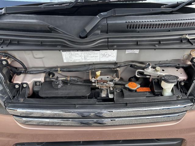 アトレーワゴン カスタムターボＲＳ　両側スライドドア　ＨＩＤ　キーレスエントリー　電動格納ミラー　ＡＴ　ＡＢＳ　ＣＤ　アルミホイール　衝突安全ボディ　エアコン　パワーステアリング　パワーウィンドウ　運転席エアバッグ　助手席エアバッグ（33枚目）