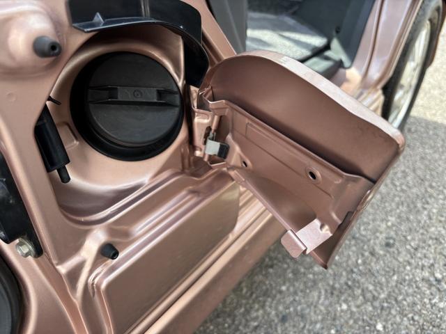 アトレーワゴン カスタムターボＲＳ　両側スライドドア　ＨＩＤ　キーレスエントリー　電動格納ミラー　ＡＴ　ＡＢＳ　ＣＤ　アルミホイール　衝突安全ボディ　エアコン　パワーステアリング　パワーウィンドウ　運転席エアバッグ　助手席エアバッグ（39枚目）