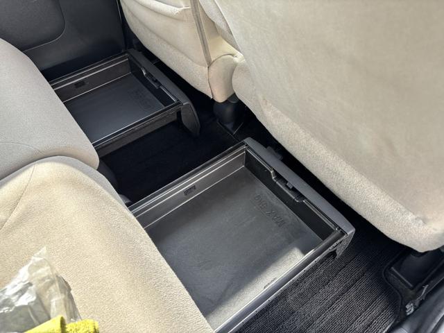 ムーヴキャンバス Ｇメイクアップ　ＳＡＩＩＩ　ＥＴＣ　バックカメラ　両側電動スライドドア　ナビ　ＴＶ　衝突被害軽減システム　オートマチックハイビーム　オートライト　ＬＥＤヘッドランプ　スマートキー　アイドリングストップ　電動格納ミラー（50枚目）