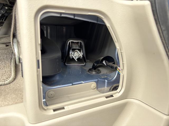 エブリイワゴン ＰＺターボ　両側スライド・片側電動　キーレスエントリー　電動格納ミラー　ＡＴ　盗難防止システム　ＡＢＳ　ＣＤ　ＵＳＢ　アルミホイール　衝突安全ボディ　エアコン　パワーステアリング　パワーウィンドウ（37枚目）