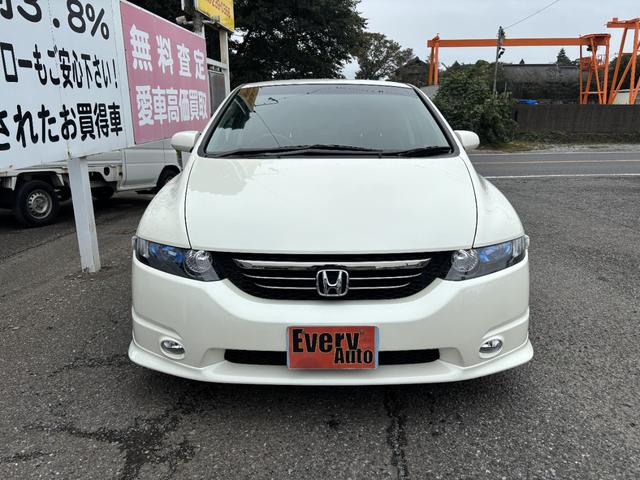 オデッセイ アブソルート　ＥＴＣ　バックカメラ　ナビ　オートクルーズコントロール　ＨＩＤ　キーレスエントリー　電動格納ミラー　パワーシート　ＡＴ　アルミホイール　ＣＤ　１００Ｖ電源　盗難防止システム　衝突安全ボディ　ＡＢＳ（17枚目）