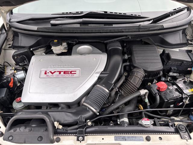 オデッセイ アブソルート　ＥＴＣ　バックカメラ　ナビ　オートクルーズコントロール　ＨＩＤ　キーレスエントリー　電動格納ミラー　パワーシート　ＡＴ　アルミホイール　ＣＤ　１００Ｖ電源　盗難防止システム　衝突安全ボディ　ＡＢＳ（27枚目）