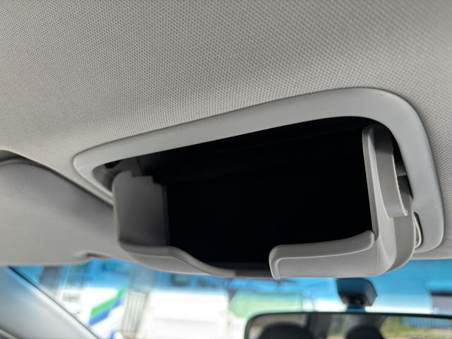 オデッセイ アブソルート　ＥＴＣ　バックカメラ　ナビ　オートクルーズコントロール　ＨＩＤ　キーレスエントリー　電動格納ミラー　パワーシート　ＡＴ　アルミホイール　ＣＤ　１００Ｖ電源　盗難防止システム　衝突安全ボディ　ＡＢＳ（47枚目）