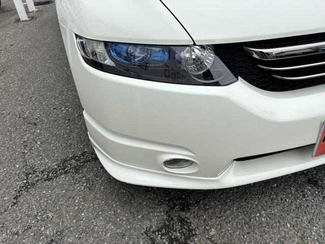 オデッセイ アブソルート　ＥＴＣ　バックカメラ　ナビ　オートクルーズコントロール　ＨＩＤ　キーレスエントリー　電動格納ミラー　パワーシート　ＡＴ　アルミホイール　ＣＤ　１００Ｖ電源　盗難防止システム　衝突安全ボディ　ＡＢＳ（51枚目）