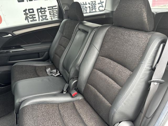 オデッセイ アブソルート　ＥＴＣ　バックカメラ　ナビ　オートクルーズコントロール　ＨＩＤ　キーレスエントリー　電動格納ミラー　パワーシート　ＡＴ　アルミホイール　ＣＤ　１００Ｖ電源　盗難防止システム　衝突安全ボディ　ＡＢＳ（64枚目）