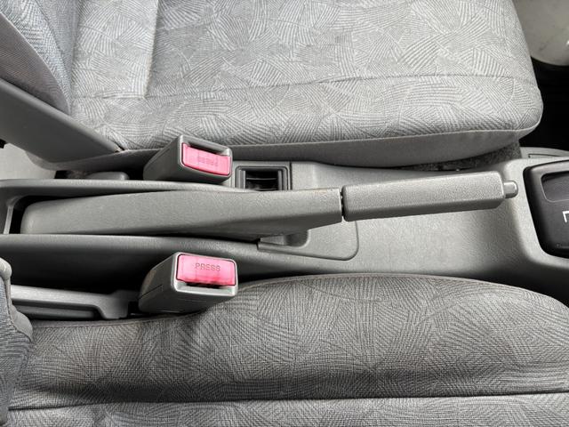 ＮＶ１００クリッパーバン ＤＸ　軽バン　ＡＴ　両側スライドドア　エアコン　運転席エアバッグ（8枚目）