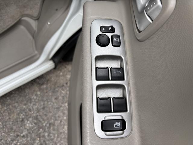 エブリイワゴン ＰＺターボ　両側スライド・片側電動　ナビ　キーレスエントリー　電動格納ミラー　ＡＴ　盗難防止システム　ＡＢＳ　ＣＤ　ＤＶＤ再生　ＭＤ　アルミホイール　衝突安全ボディ　エアコン　パワーステアリング　パワーウィンドウ（14枚目）