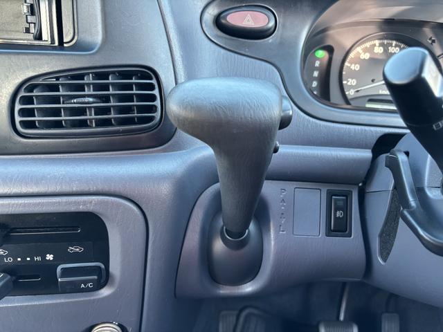 タウンエースバン GL ETC 両側スライドドア キーレスエントリー AT CD USB 記録簿 エアコン パワーウィンドウ 運転席エアバッグ(8枚目)