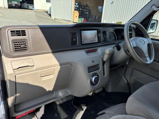 ご覧いただきありがとうございます♪気になったお車がありましたらお気軽にお電話をください♪