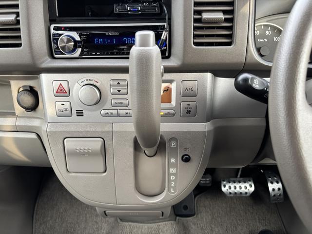 エブリイワゴン ＰＺターボ　ドライブレコーダー　ＥＴＣ　両側スライド・片側電動　ナビ　ＴＶ　キーレスエントリー　シートヒーター　ターボ　ＡＴ　盗難防止システム　ＡＢＳ　ＣＤ　アルミホイール　衝突安全ボディ　エアコン（12枚目）