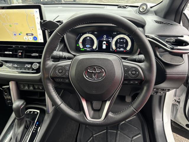 カローラクロス ハイブリッド Z 4WD ドライブレコーダー 全周囲カメラ クリアランスソナー オートクルーズコントロール レーンアシスト パワーシート パークアシスト 衝突被害軽減システム ナビ TV オートマチックハイビーム(3枚目)