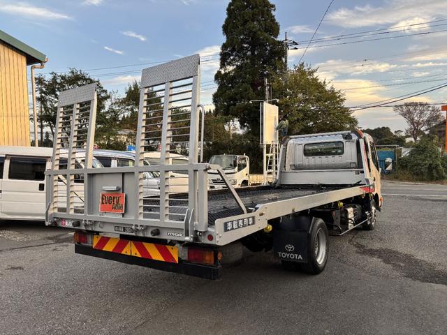 トヨエース 　トラック　ＭＴ　衝突被害軽減システム　クリアランスソナー　レーンアシスト　アイドリングストップ　ＥＳＣ　エアコン　パワーウィンドウ　運転席エアバッグ（20枚目）