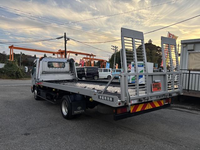 トヨエース 　トラック　ＭＴ　衝突被害軽減システム　クリアランスソナー　レーンアシスト　アイドリングストップ　ＥＳＣ　エアコン　パワーウィンドウ　運転席エアバッグ（21枚目）