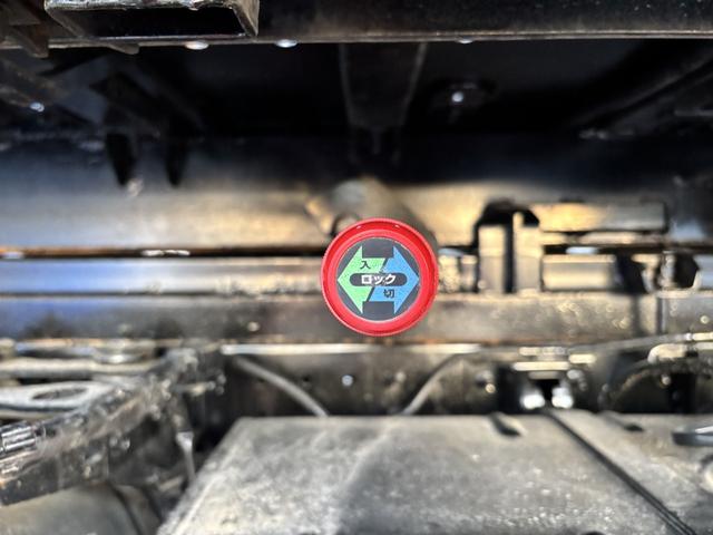 トヨエース 　トラック　ＭＴ　衝突被害軽減システム　クリアランスソナー　レーンアシスト　アイドリングストップ　ＥＳＣ　エアコン　パワーウィンドウ　運転席エアバッグ（41枚目）