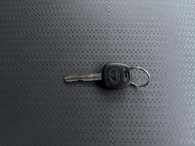 トヨエース 　トラック　ＭＴ　衝突被害軽減システム　クリアランスソナー　レーンアシスト　アイドリングストップ　ＥＳＣ　エアコン　パワーウィンドウ　運転席エアバッグ（65枚目）