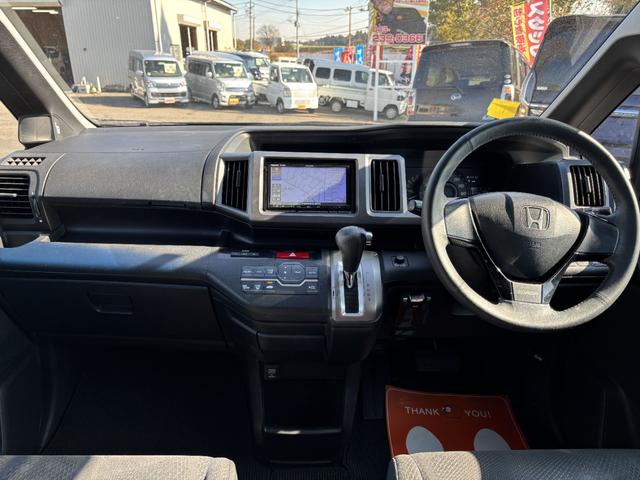 ステップワゴンスパーダ Ｚ　ＥＴＣ　バックカメラ　ナビ　ＴＶ　両側電動スライドドア　ＨＩＤ　スマートキー　電動格納ミラー　３列シート　ＣＶＴ　アルミホイール　ＣＤ　ＵＳＢ　Ｂｌｕｅｔｏｏｔｈ　記録簿　盗難防止システム（2枚目）