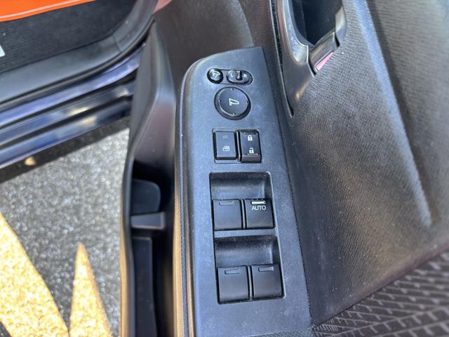 ステップワゴンスパーダ Ｚ　ＥＴＣ　バックカメラ　ナビ　ＴＶ　両側電動スライドドア　ＨＩＤ　スマートキー　電動格納ミラー　３列シート　ＣＶＴ　アルミホイール　ＣＤ　ＵＳＢ　Ｂｌｕｅｔｏｏｔｈ　記録簿　盗難防止システム（15枚目）