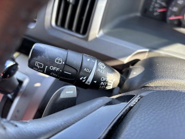 ステップワゴンスパーダ Ｚ　ＥＴＣ　バックカメラ　ナビ　ＴＶ　両側電動スライドドア　ＨＩＤ　スマートキー　電動格納ミラー　３列シート　ＣＶＴ　アルミホイール　ＣＤ　ＵＳＢ　Ｂｌｕｅｔｏｏｔｈ　記録簿　盗難防止システム（39枚目）