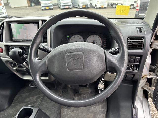 エブリイワゴン ジョイポップターボＰＺ　ＥＴＣ　両側スライドドア　ナビ　ＴＶ　キーレスエントリー　電動格納ミラー　ターボ　ＡＴ　ＡＢＳ　ＣＤ　ＵＳＢ　アルミホイール　衝突安全ボディ　エアコン　パワーステアリング　パワーウィンドウ（3枚目）