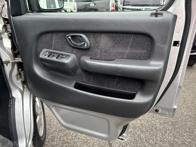 エブリイワゴン ジョイポップターボＰＺ　ＥＴＣ　両側スライドドア　ナビ　ＴＶ　キーレスエントリー　電動格納ミラー　ターボ　ＡＴ　ＡＢＳ　ＣＤ　ＵＳＢ　アルミホイール　衝突安全ボディ　エアコン　パワーステアリング　パワーウィンドウ（51枚目）