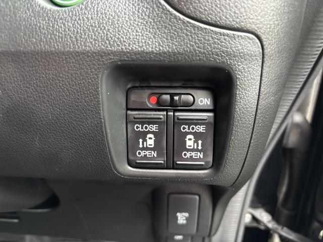 Ｎ－ＢＯＸカスタム Ｇ・ターボＬパッケージ　ＥＴＣ　バックカメラ　両側電動スライドドア　ナビ　ＴＶ　オートクルーズコントロール　衝突被害軽減システム　オートライト　ＨＩＤ　スマートキー　アイドリングストップ　電動格納ミラー　ベンチシート　ＣＶＴ（12枚目）