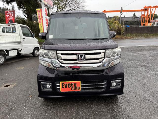 Ｎ－ＢＯＸカスタム Ｇ・ターボＬパッケージ　ＥＴＣ　バックカメラ　両側電動スライドドア　ナビ　ＴＶ　オートクルーズコントロール　衝突被害軽減システム　オートライト　ＨＩＤ　スマートキー　アイドリングストップ　電動格納ミラー　ベンチシート　ＣＶＴ（17枚目）