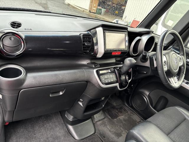 Ｎ－ＢＯＸカスタム Ｇ・ターボＬパッケージ　ＥＴＣ　バックカメラ　両側電動スライドドア　ナビ　ＴＶ　オートクルーズコントロール　衝突被害軽減システム　オートライト　ＨＩＤ　スマートキー　アイドリングストップ　電動格納ミラー　ベンチシート　ＣＶＴ（54枚目）