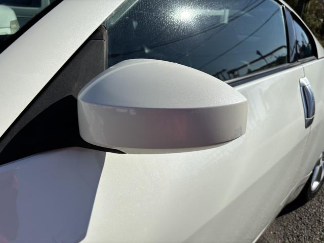 フェアレディZ バージョンT AT HID キーレスエントリー 電動格納ミラー シートヒーター アルミホイール 盗難防止システム 衝突安全ボディ ABS ESC CD DVD再生 カセット エアコン パワーステアリング(63枚目)