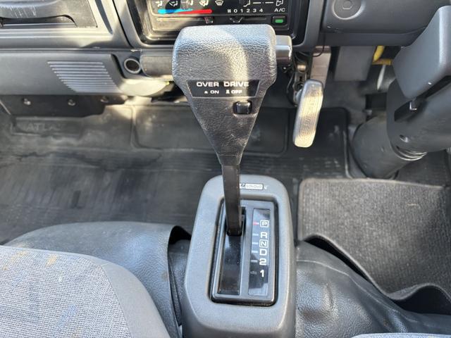 アトラストラック DX AT 後輪ダブル エアコン パワーウィンドウ 運転席エアバッグ(5枚目)