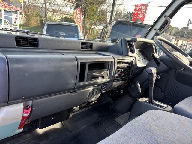 アトラストラック DX AT 後輪ダブル エアコン パワーウィンドウ 運転席エアバッグ(60枚目)